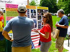 A couple discusses the Twin Tower collapses.