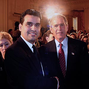 Click to view william rodriguez george bush thumb